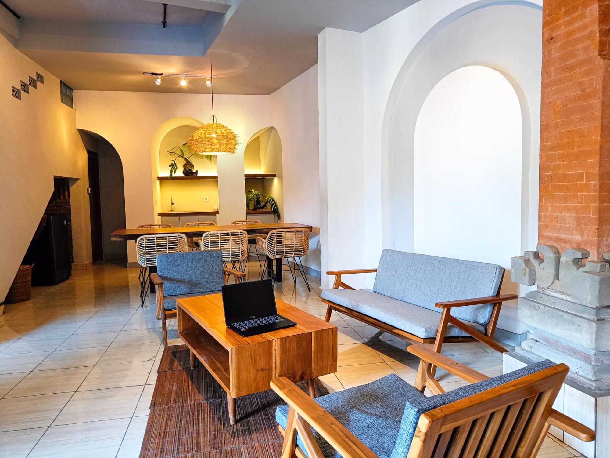 Nobody Inn Bali At Arya Guest House Ubud  Exterior photo